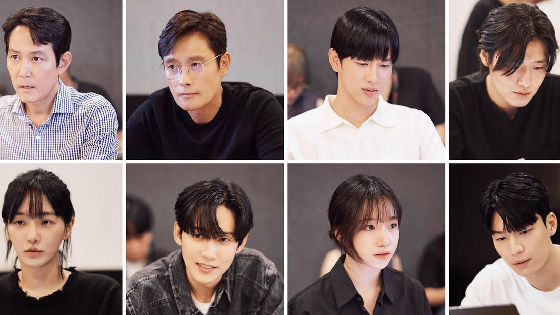 Lee Jung-jae, Lee Byung-hun, Yim Si-wan, Kang Ha-neul, Park Gyu-young, Park Sung-hoon, Jo Yu-ri, Wi Ha-jun at Squid Game table read